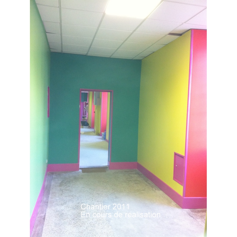 Centre éducatif LA CORDEE 02  Remise en peinture de murs et boiseries Fantaisie